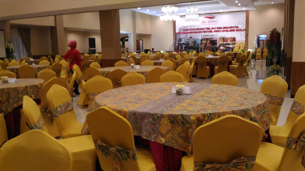 Red Chilies Hotel Surakarta  Exterior photo